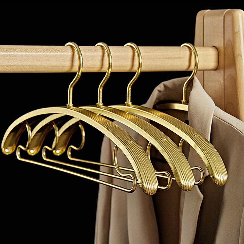 

5 шт. вешалки из алюминиевого сплава, легкая роскошная вешалка шириной 2,2 см для брюк, рубашек, свадебных платьев, органайзер для одежды 5pcs