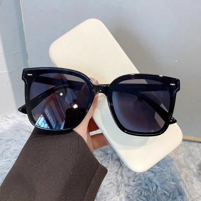 Women Men Luxury Korean Square Frame Sunglasses New Vintage Female Outdoor Eyewear Sunscreen UV400 Sunglasses