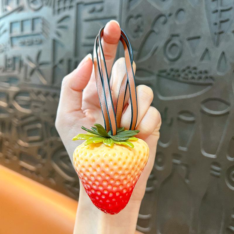 Creative Strawberry Keychain Pendant Women's Bag Ornament - Exquisite Fruit Charm Gift