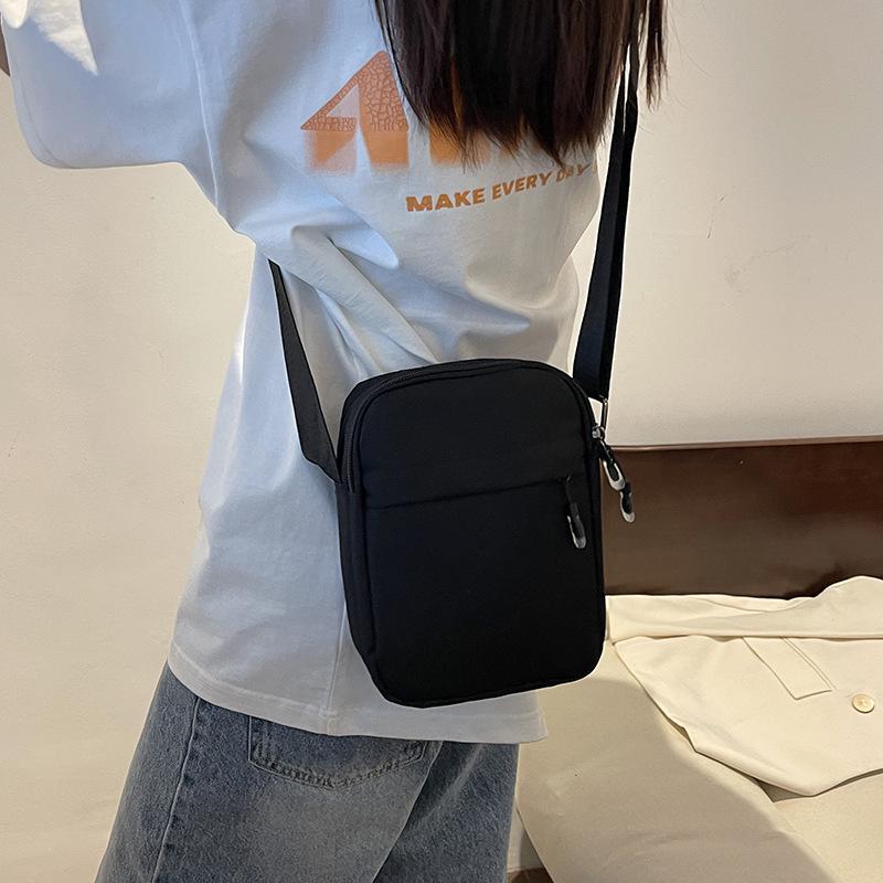 2026 Trendy Korean-Style Unisex Canvas Crossbody Bag: Versatile, Stylish, Compact Square Design