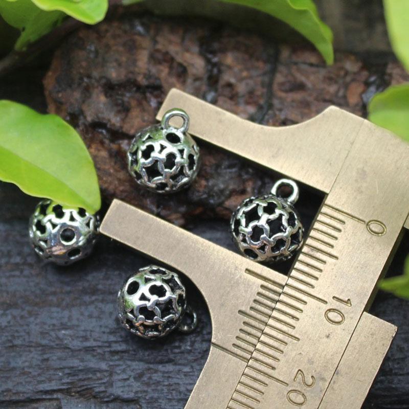 WTEMPO Small Decor Bells Jewelry Wind Chime Handicrafts Making Accessories Festival Christmas Tree Decorative Bells, No Sound Only Good for Ornament