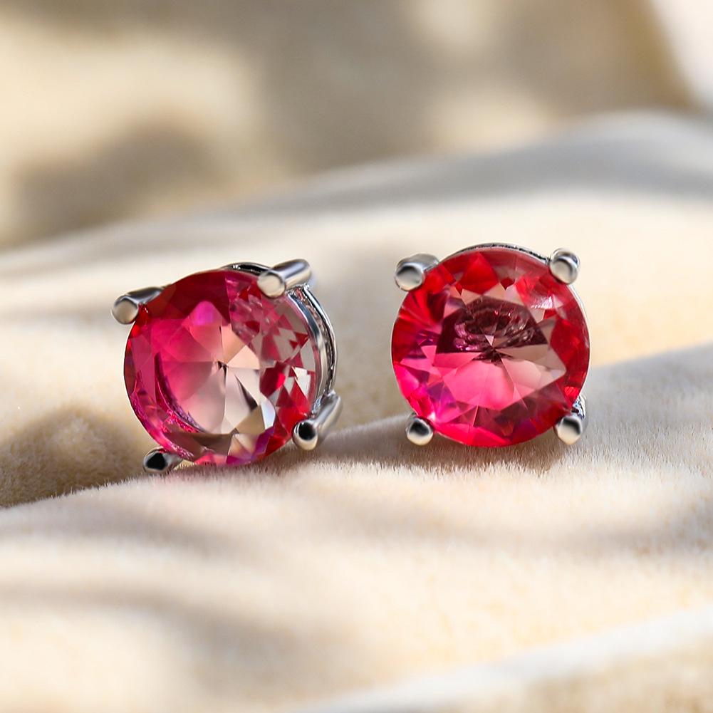 Białe Okrągłe Kolczyki Sztyfty z Diamentami z Czterema Ząbkami dla Kobiet - 8MM Cyrkonia, Modna i Wszechstronna Biżuteria.