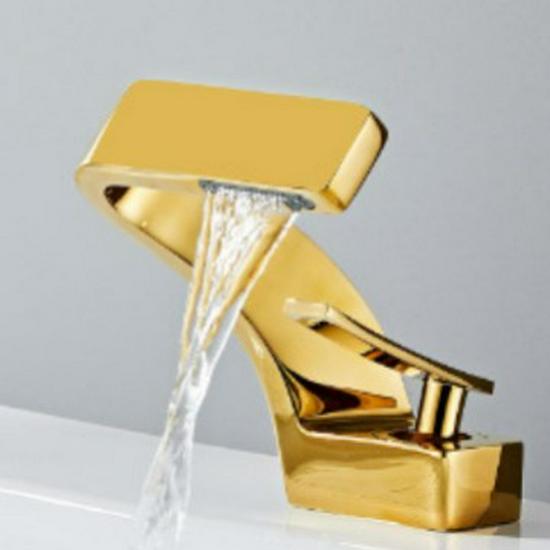 Rubinetto Ottone a Cascata Dorata – Lavabo Lusso a Foro Singolo