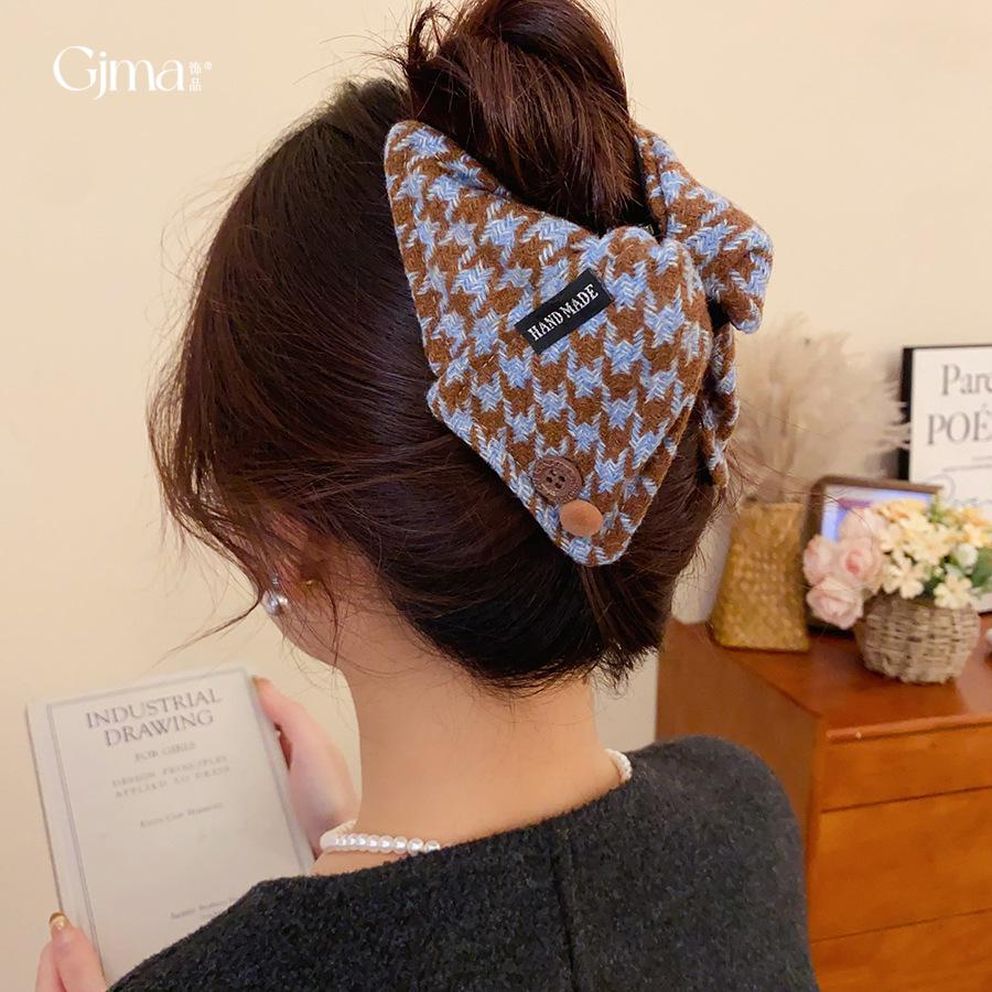 Retro autumn and winter fabric plaid button triangle hairpin exquisite shark clip hair accessories headgear women