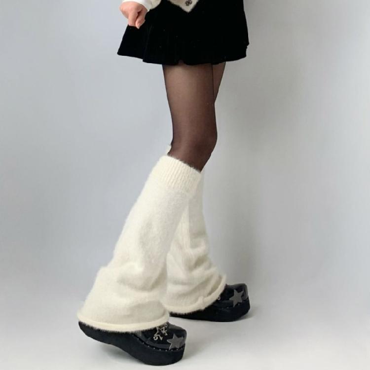 Harajuku Damskie Rozszerzane Luźne Ocieplacze na Nogi Jednokolorowe Zimowe Futrzane Skarpety do Kolan