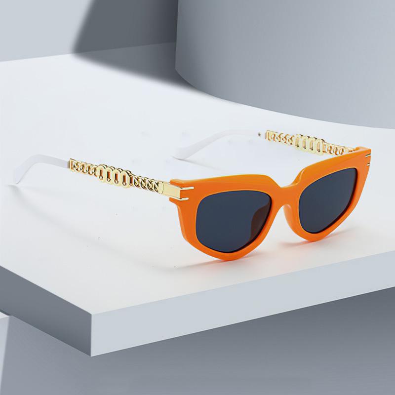 Vintage Sunglasses for Women High End Fashion Black Golden Chain Glasses with Dark Lenses Simple Design Glasses Women