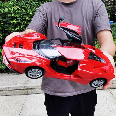 Nuovo 1:14 Ferrari modello di auto telecomandata sensore di gravità giocattolo per bambini luce fredda porta con un pulsante apribile regalo di corse alla deriva