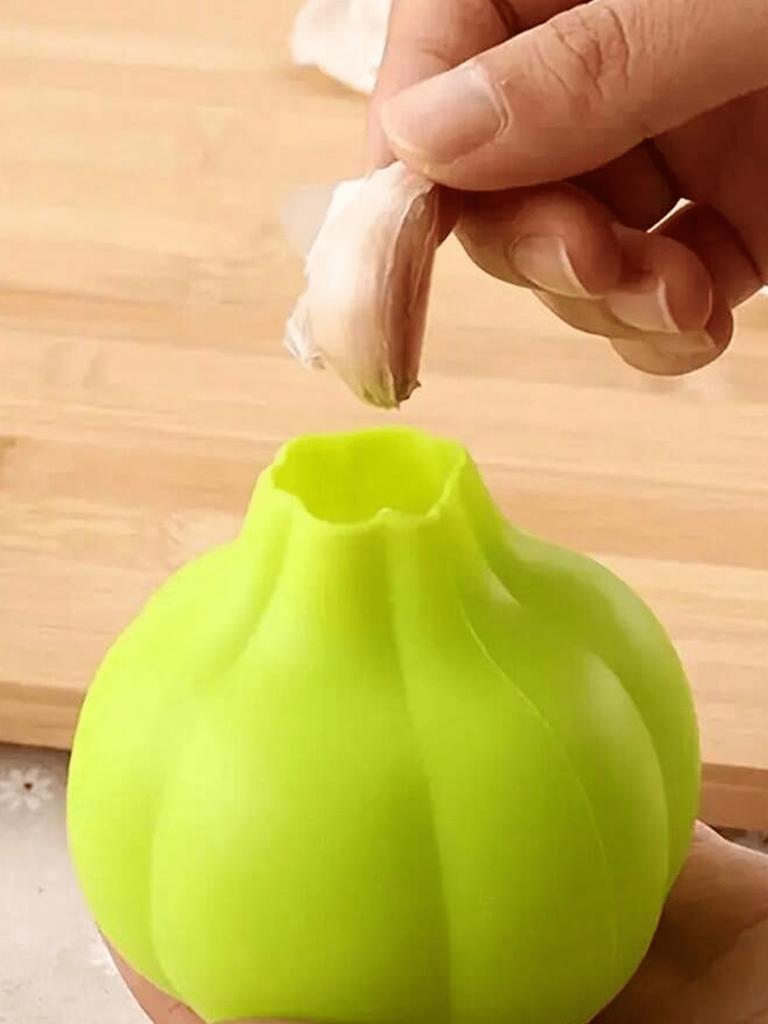 1 Creative Kitchen Silicone Garlic Peeler, Soft and Easy To Peel, Simple and Convenient Kitchen Tool, Outdoor Kitchen Utensils