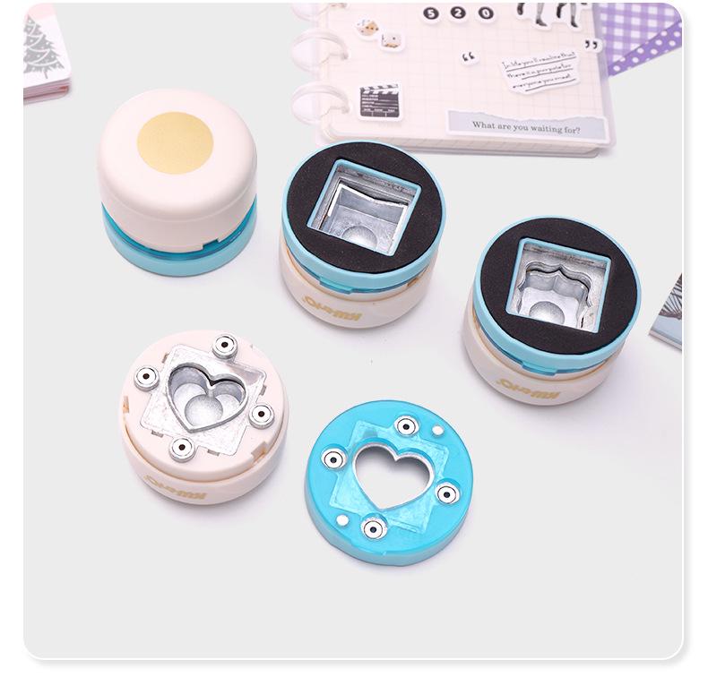 Kede You El Yapımı Manyetik Kabartma Makinesi: Keyfi Konumlandırmalı Görsel Kabartma Makinesi.