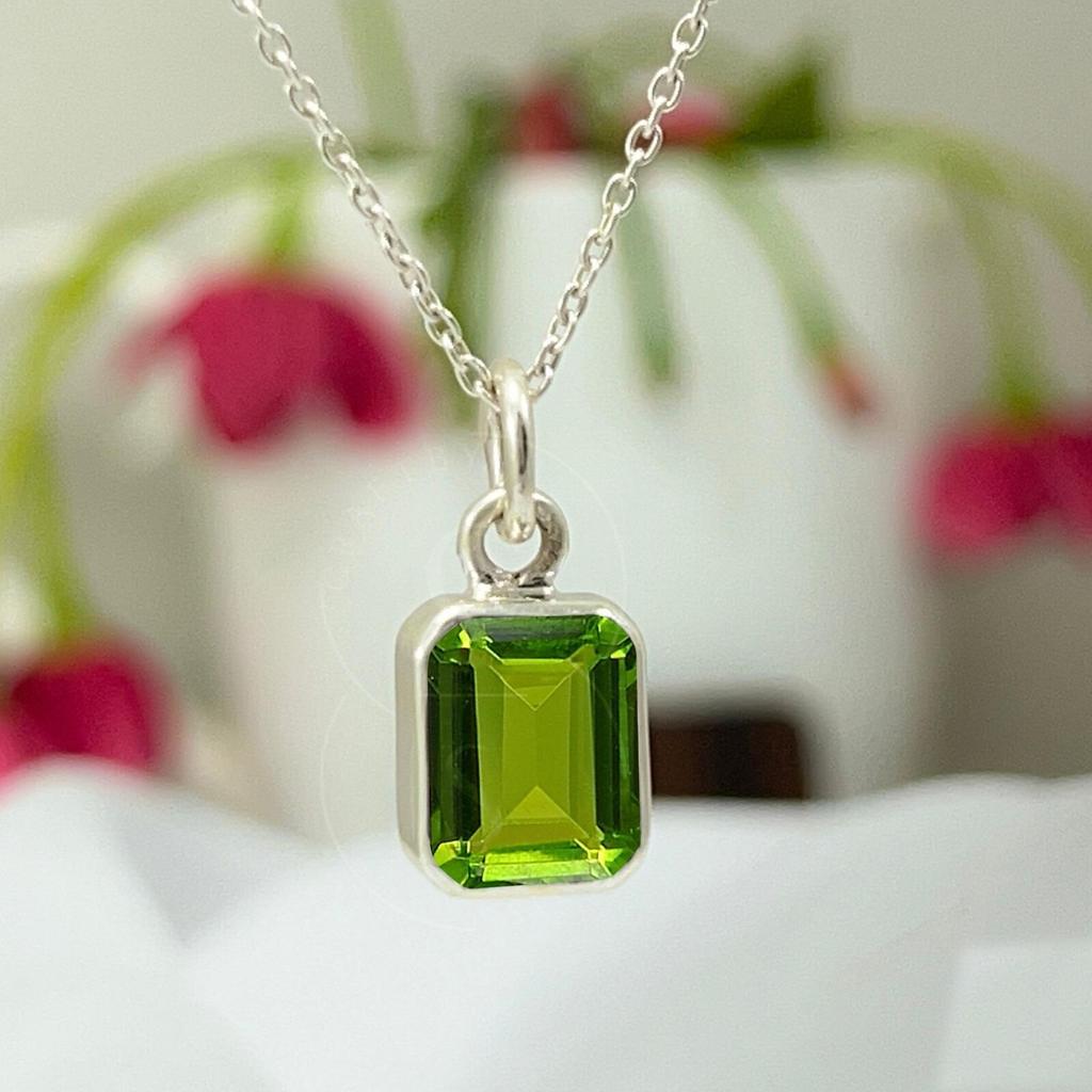 Statement Look Green Peridot Gemstone 925 Sterling Silver Pendant Necklace 18"