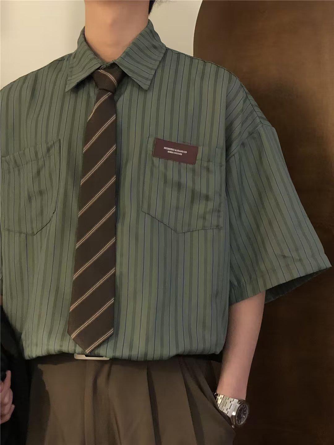 

Мужская рубашка в полоску в стиле ретро с коротким рукавом M зелёный