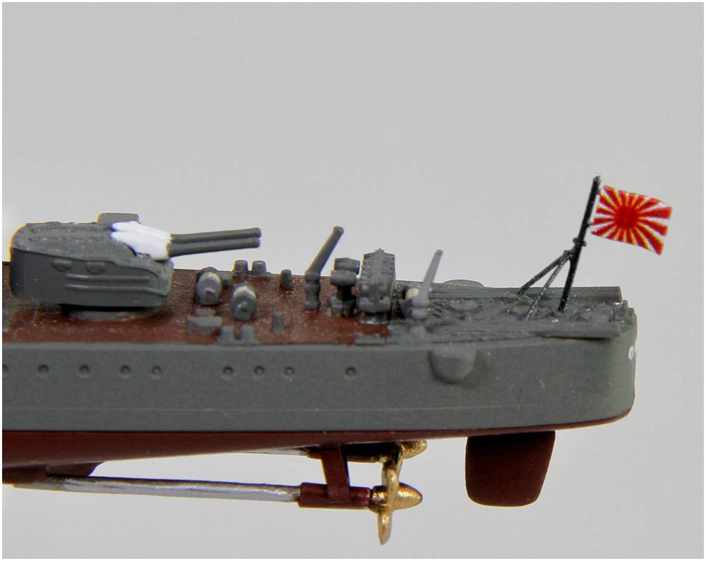 Skywave Series Imperial Japanese Navy Special Type Destroyer Sagiri Plastic Model Kit with Flag and Ship Name Plate Etching and Two New SPW61 Gray