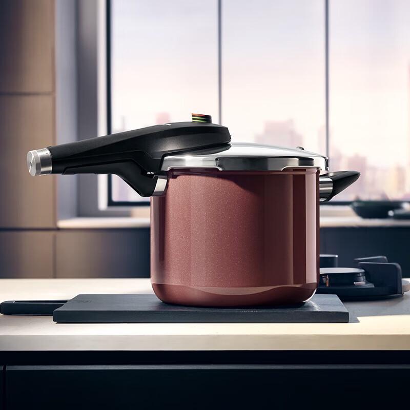 WMF Premium Nai Cai Mi Pressure Cooker