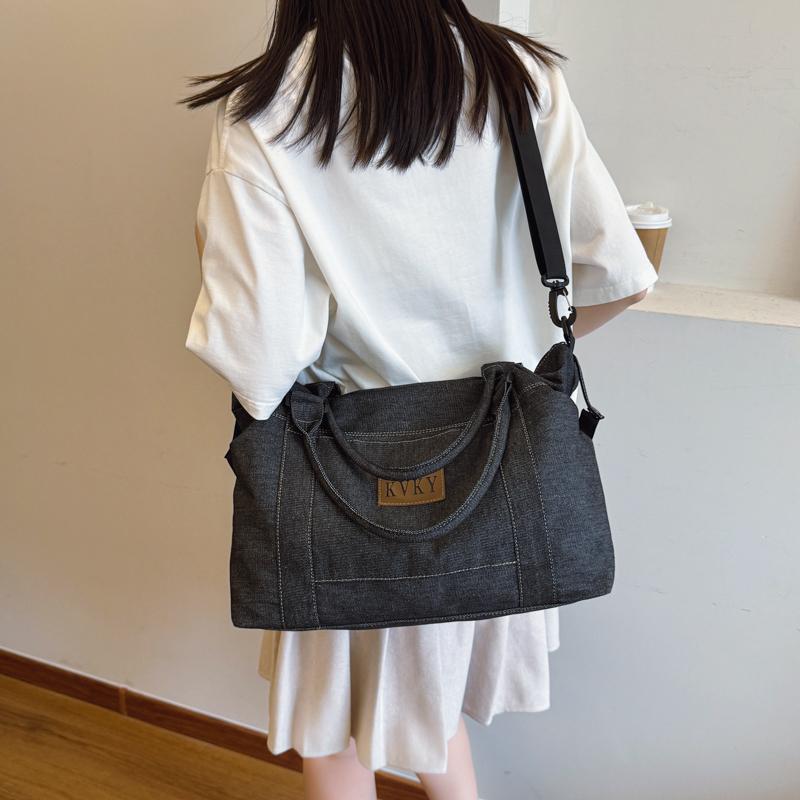 Large Capacity Women's Shoulder Bag Commuter Tote Bag