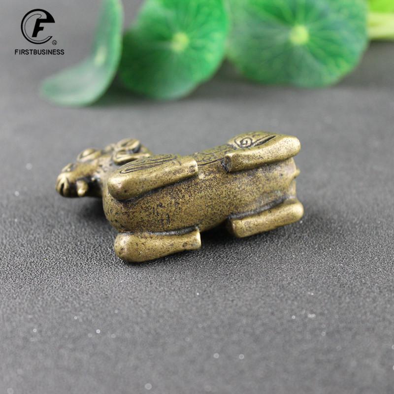 Antique Bronze Goat Statue Decoration Solid Brass Sheep Ornament Copper Tea Pet Desktop Paperweight Vintage Home Decor Accessory