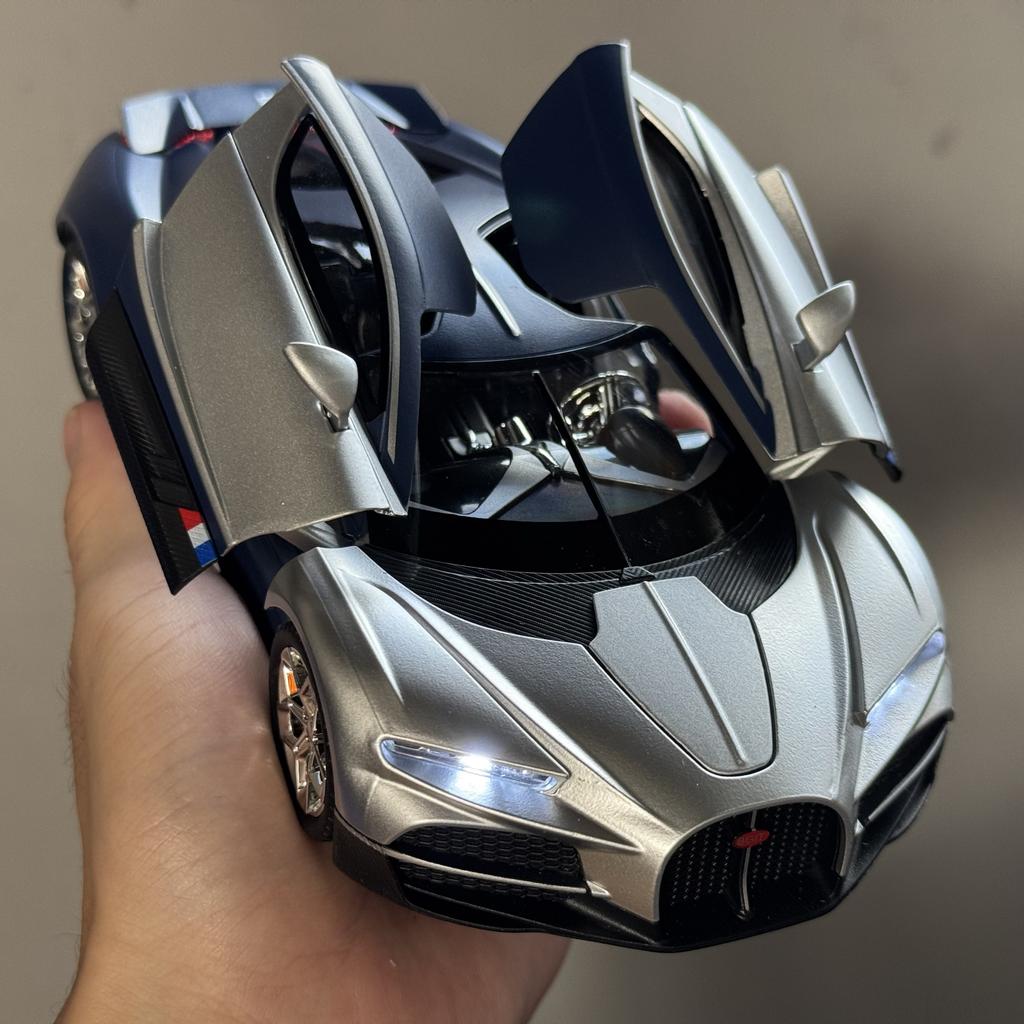 1:24 Bugatti Tourbillon Supercar Alliage Moulé sous Pression Métal Modèle de Voiture Haute Simulation Ornements Décorations Loisirs Objets de Collection Vacances