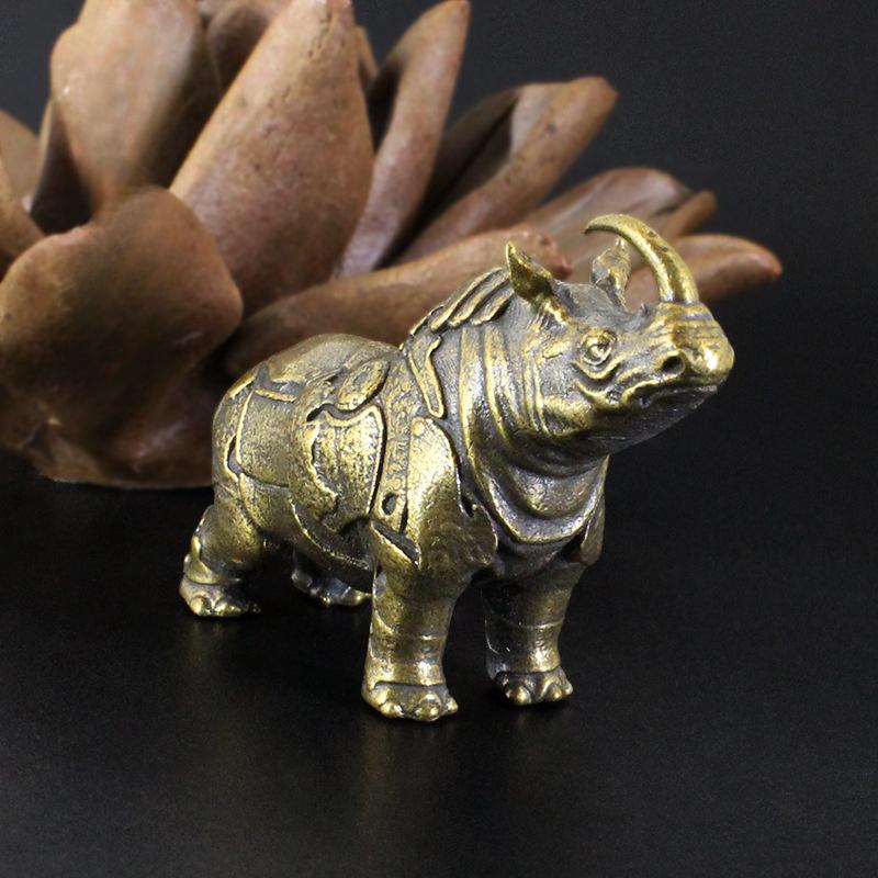 

Миниатюрная латунная скульптура носорога, дзен-декор для рабочего стола, украшение для автомобиля, микро-ландшафт, дзен-сад, подарок, брелок, аксессуары Brass