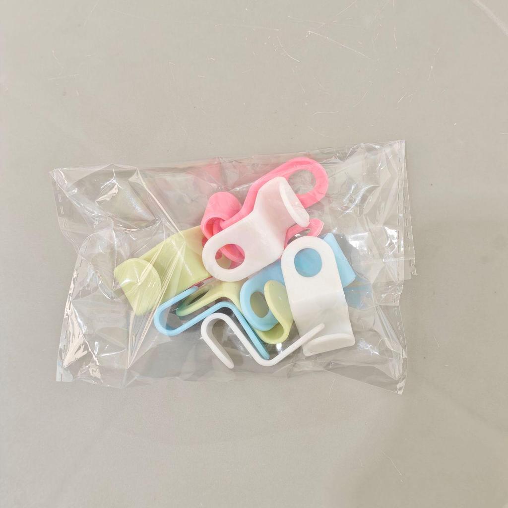 Sturdy Plastic Hanger Connector Hooks for Household Storage