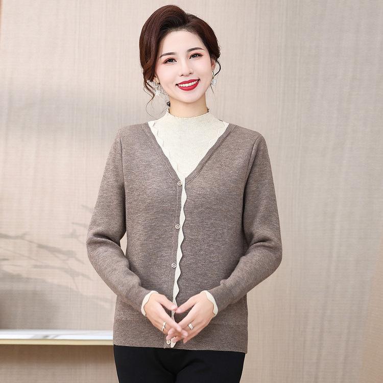 Women's Half-high Collar Plus Velvet Thickened Fake Two-piece Mother-fitting Knitted Sweater Integrated Velvet Commuting Versatile