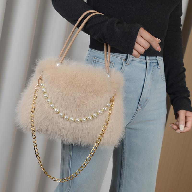 Fake Fox Fur Handbag Adorned with Fake Pearls Soft and Comfortable High-end Texture Large Capacity Women's Messenger Bag