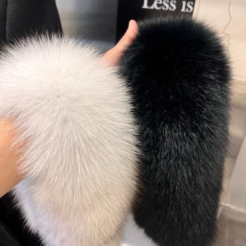 Damen Schal im Koreanischen Stil aus Echter Fuchsfell mit Großem Bommel und Magnetischem Verschluss - Beidseitig, Vielseitiger Nackenschutz für Herbst und Winter