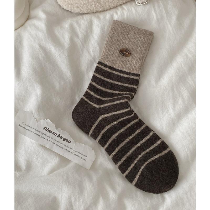Autumn and Winter Women's Winter Thickened Boneless Striped Patchwork Warm Mid-calf Socks Women's Socks Pile Socks
