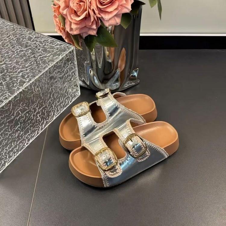 Fashion Women's Slippers 2025 New Summer Fashion Outdoor Beach Sandals Buckle Comfortable Non Slip Female Slippers Sandalias De Mujer