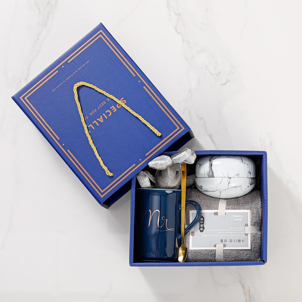 Compact Souvenir Gift Set for Weddings, Events, and Hotel Openings