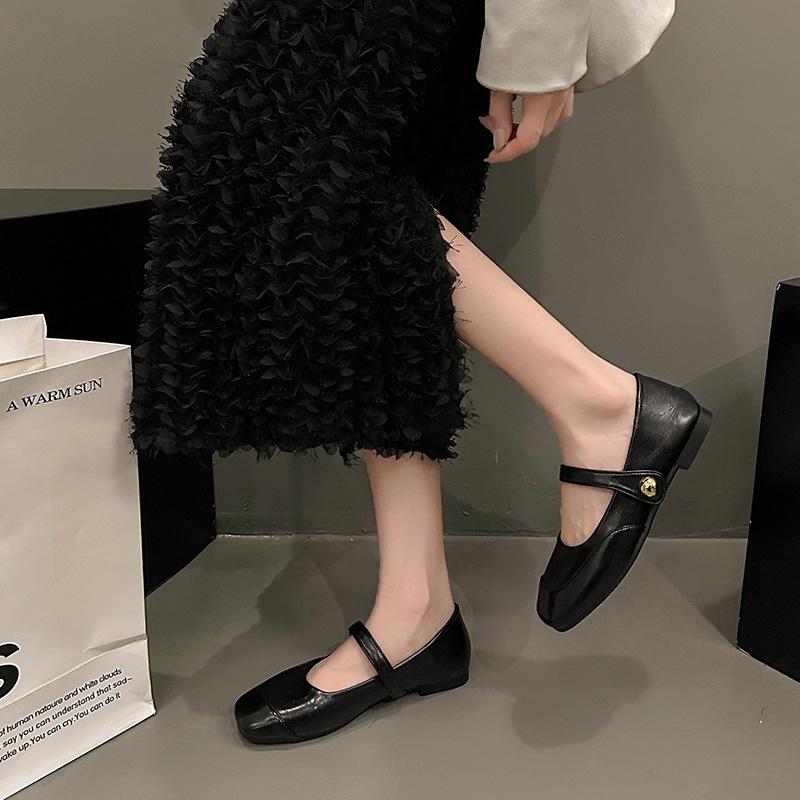 

New Style Shoes - Women s Low-heeled Slip-on Shoes, Retro Flat Shoes 35 чёрный