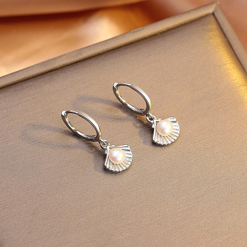 Pearl Earrings, Women'S Fashion, High-End, Exquisite Earrings, Light Luxury, Personality Temperament, Shell Earrings