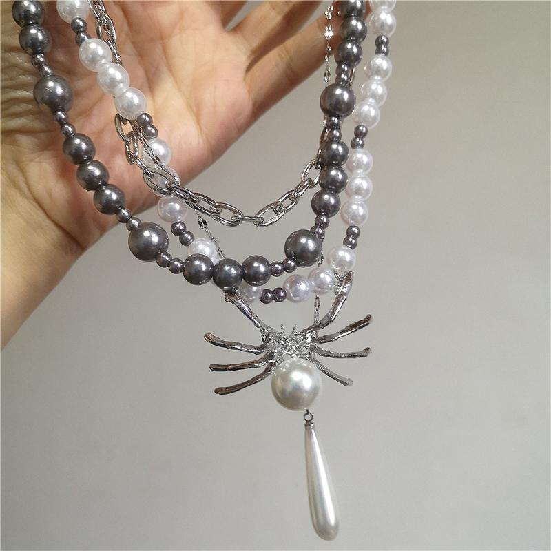 Punk Spider Pendant Multi-Layered Pearl Choker Necklace For Women Personalized Exaggerated Collar Chain Neck Jewelry Accessories