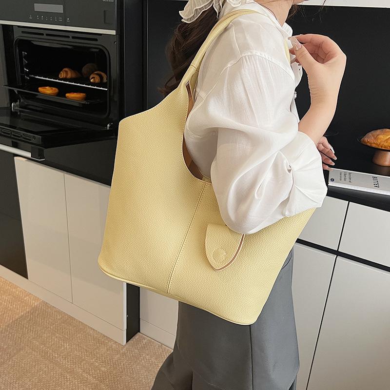 Large Capacity Tote Bag, New Fashionable Versatile Bucket Bag, Shoulder Bag, Solid Color Underarm Bag.