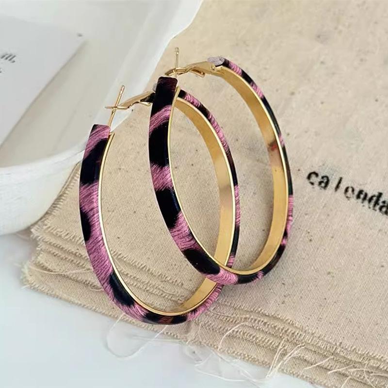 Maillard Leather Leopard Print Earrings Retro Exaggerated Atmosphere Earrings Fashion Simple Earrings High Sense