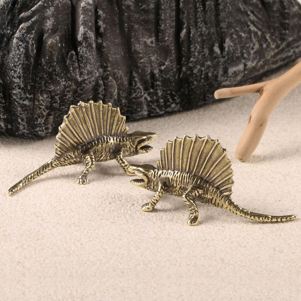 Jurassic Spinosaurus Dinosaur Brass Figure Ornament Ancient Copper Crafts Collection Mini Decorative Figurines Living Room Decor