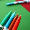 10 Stück Weihnachten Mehrfarbkugelschreiber 4-Farben-in-1 Kugelschreiber Einziehbarer Mehrfarbstift für Studenten zum Notieren