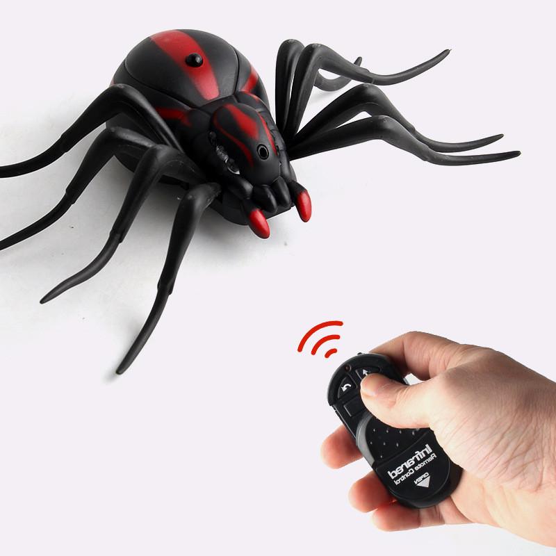 Creepy Crawling Insect Remote Control Toy With Infrared For Scare Gift And Party Fun