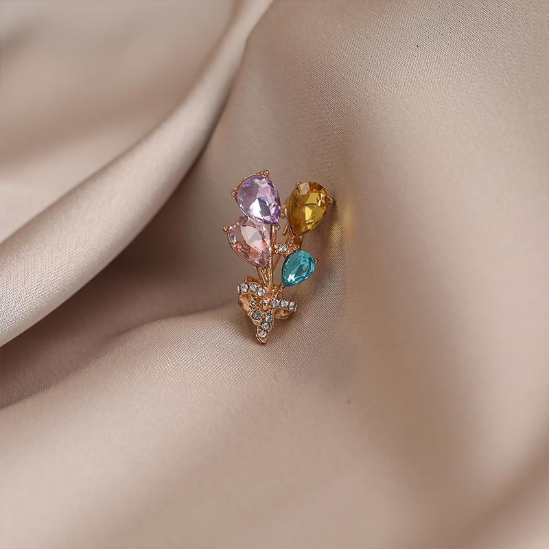 Metal Butterfly Brooch High-End Luxury Accessory Fashionable Retro Corsage Clothing Pin Anti-Exposure Jewelry