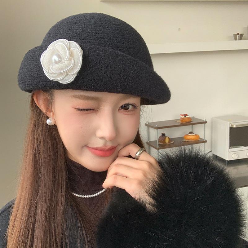Women S French Style Short Brim Pearl Flower Warm Painter Hat Autumn Winter