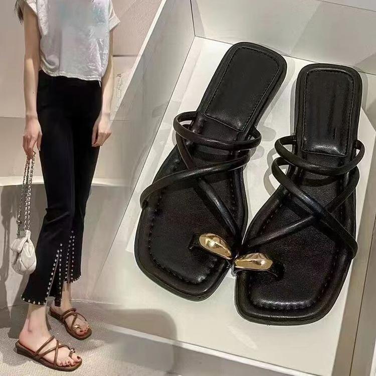 Fashion Stylish Women's Cross Strap Slide Sandals Comfortable Lightweight Toe Loop Beach Shoes with Casual Solid Color Design for Summer
