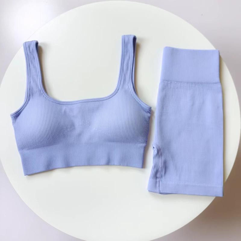 

Яркий трикотажный комплект в рубчик для йоги и велоспорта Small лаванды фиолетового