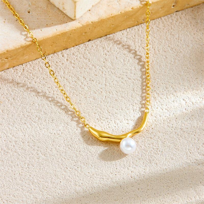 Gold Plated Antler Freshwater Pearl Pendant Necklace, Stainless Steel Dainty Choker, Waterproof Elegant Jewelry for Women Gift