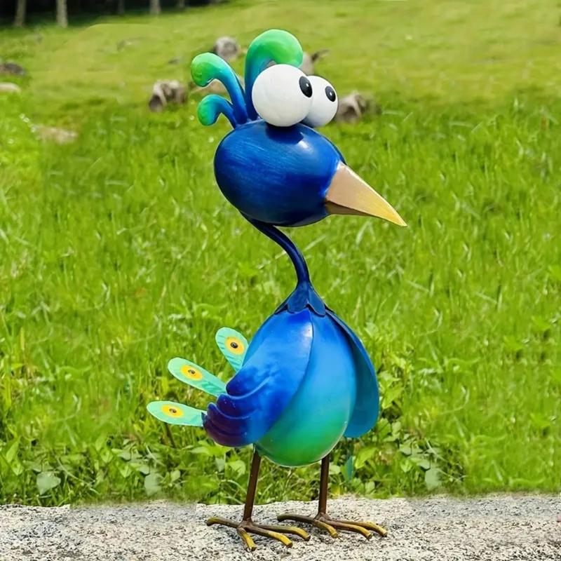 Elegant Flamingoes Peacocks Chicken Garden Sculpture Durability Rusts Resistant Iron Weatherproofed Art Decoration