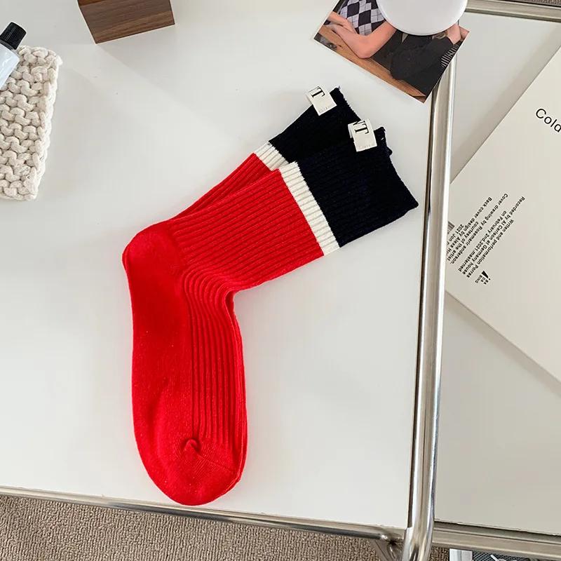 Fashionable and versatile Contrast colored socks women's high top pile up socks Korean version of spring/summer cotton socks