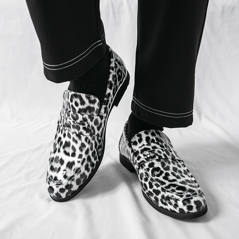 Men Leopard Print Loafers Leather Individuality Formal Business Flats Shoes Color Wedding Dress Prom Shoes Over Sized
