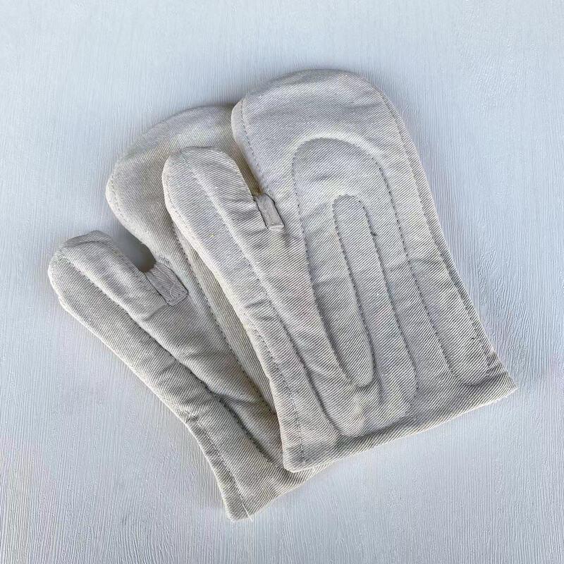 Padded Heat Resistant Canvas Oven Mitt