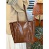 Large-capacity Retro Commuter Shoulder Bag, High-end and Casual Tote Bag