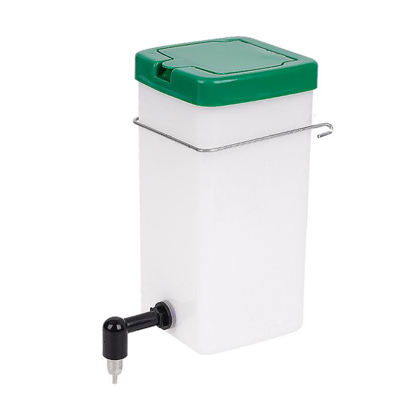 Automatyczny dozownik wody dla królika z dyszą i miską