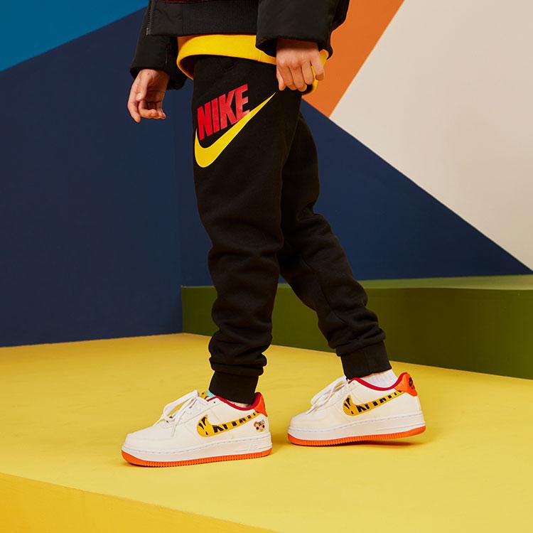 Nike Kinder Logo Atmungsaktive Bedruckte Bündchen Sport Strickhose Kinder Unterteile Schwarz CJ7863-020