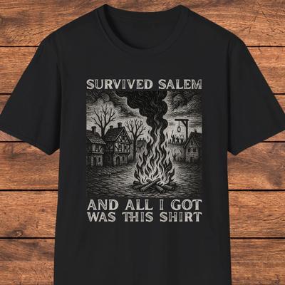 Überlebender Salem T-Shirt, Hexenprozess Humor, Lustiges Geschichts-T-Shirt, Salem Hexen Geschenk