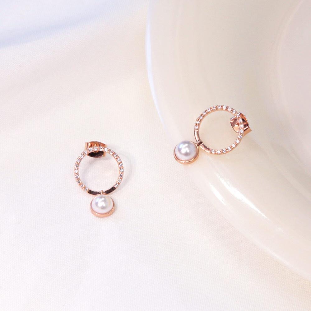 Dieuamour 14K Gold Pin Sherry Pearl Earrings